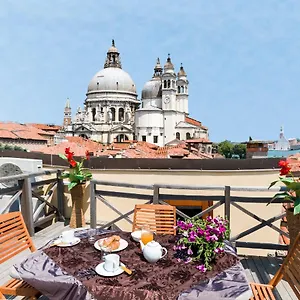 Dorsoduro Charme By Wonderful Italy , Venedig Italien